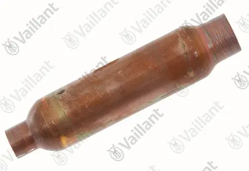 Kupferner Maschenfilter von Vaillant, zylindrische Form mit zwei verschiedenen Öffnungen an beiden Enden.